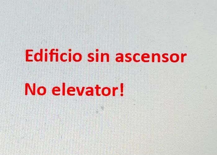 Nebrija Derecha
